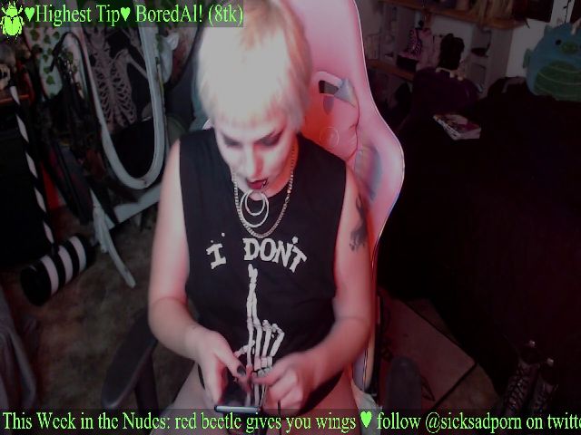 Live sex webcam photo for sicksadporn #271127951