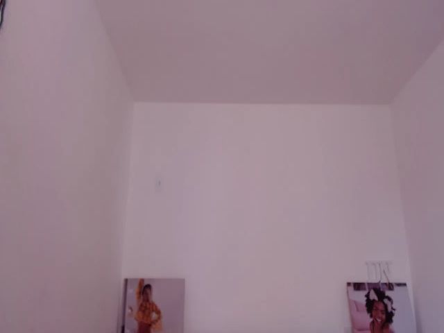 Live sex webcam photo for Aislinnfire #271137037