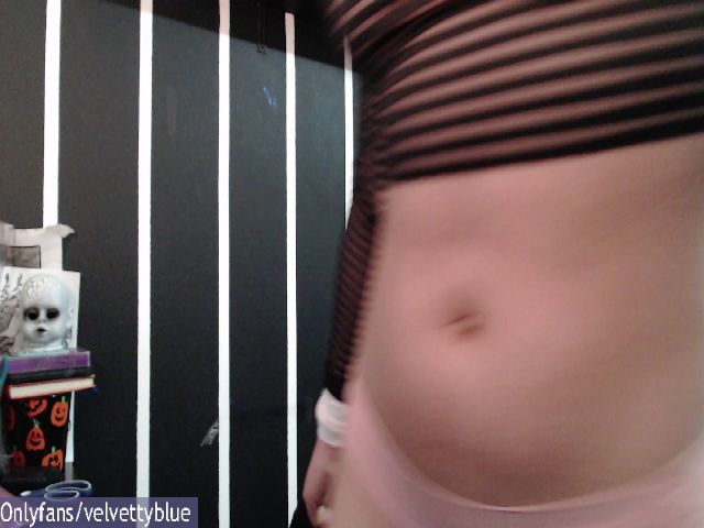 Live sex webcam photo for VelvetyBlue #271127417