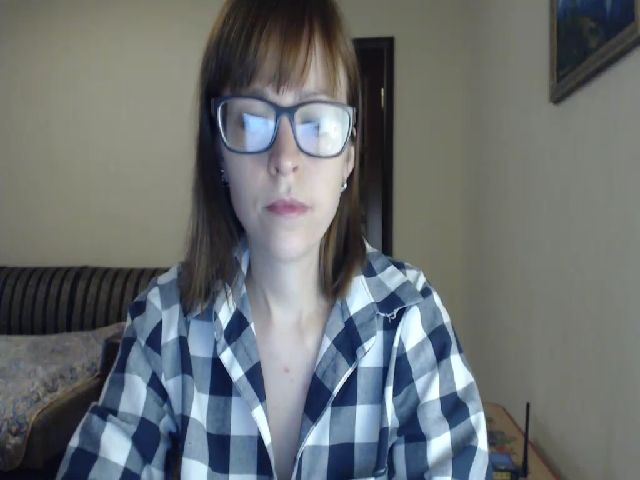 Live sex webcam photo for SmallUniverse #271130479