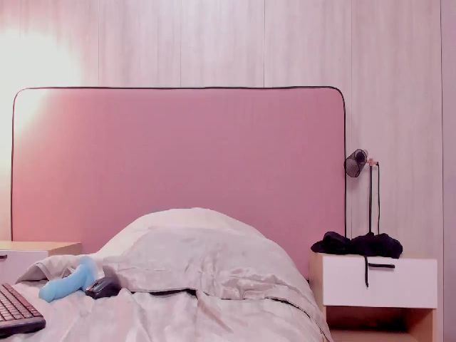 Live sex webcam photo for Stacygray_ #271135392