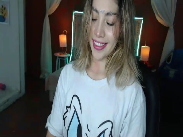 Live sex webcam photo for Vicky_Guzman #271134149