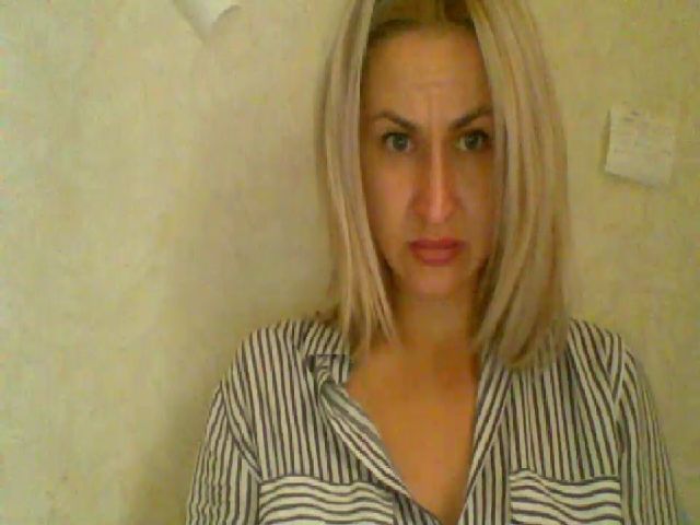 Live sex webcam photo for LadyAna189 #271130251