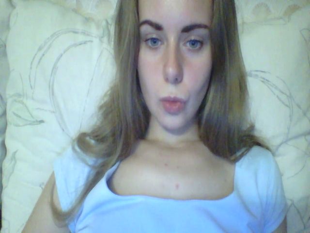 Live sex webcam photo for Stepfania #271130991