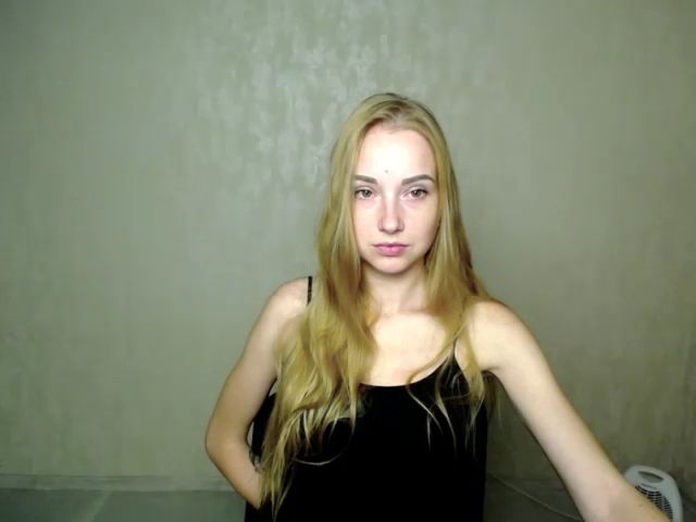 Live sex webcam photo for TaisiaJai #271139161