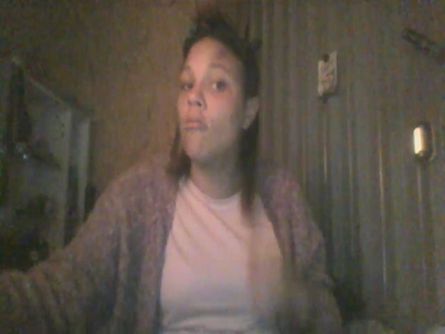 Live sex webcam photo for LailaRedd19 #271130762