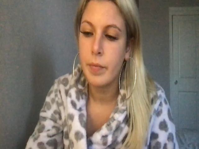 Live sex webcam photo for Bharbiedoll #271135635