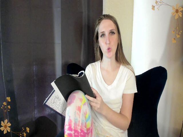 Live sex webcam photo for BookishBabe #271137667