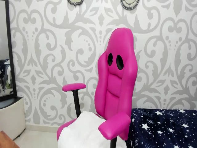 Live sex webcam photo for A_nastasia #271139298