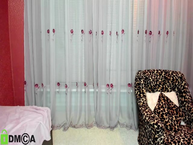 Live sex webcam photo for BertaOwenn #271134560