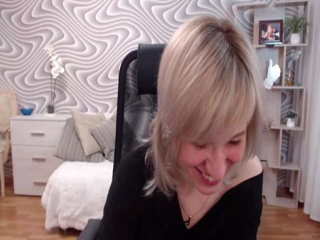 Live sex webcam photo for SvenIsolde #271136597