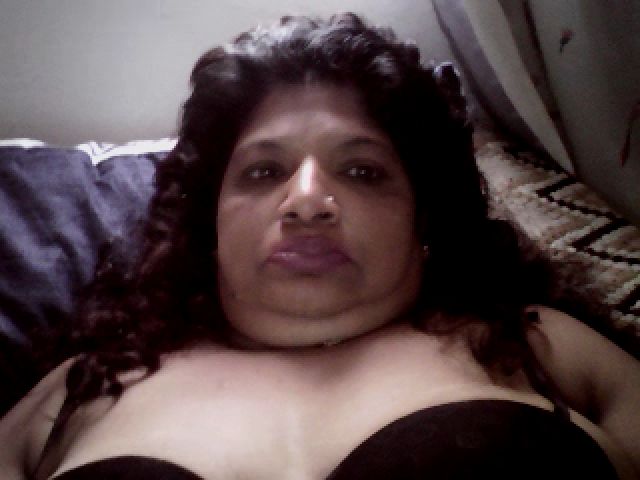 Live sex webcam photo for Indianbarbie3 #271130030