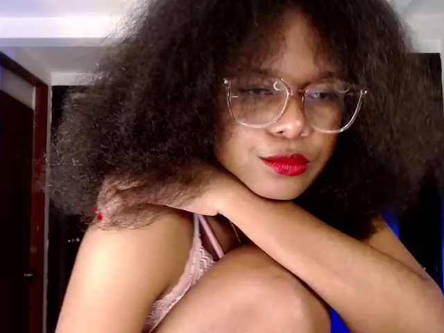 Live sex webcam photo for charlieoxxo #271126338