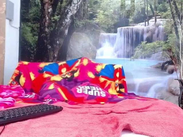 Live sex webcam photo for Ailyn-Smith #271132040
