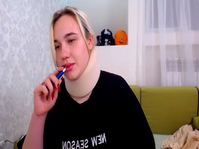 Live sex webcam photo for MariCollins #271128066