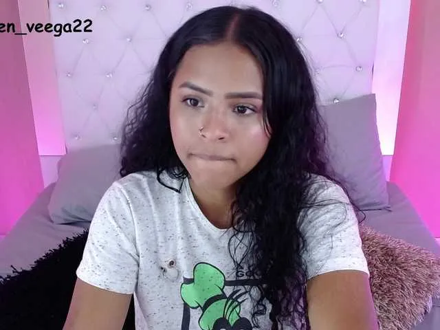 Live sex webcam photo for Aileen-Vega #271136948