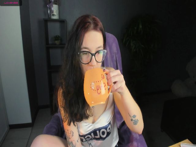 Live sex webcam photo for S0skanerealka #271126904