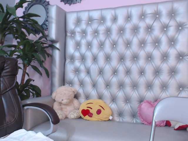 Live sex webcam photo for Valencams #271131798