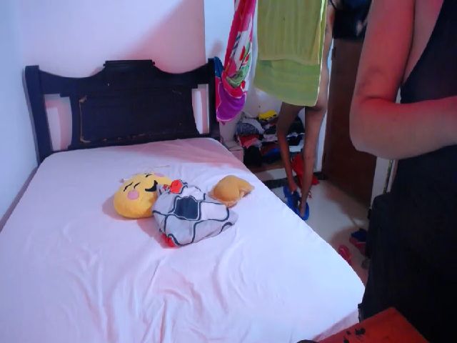 Live sex webcam photo for Lucy1919x #271127554