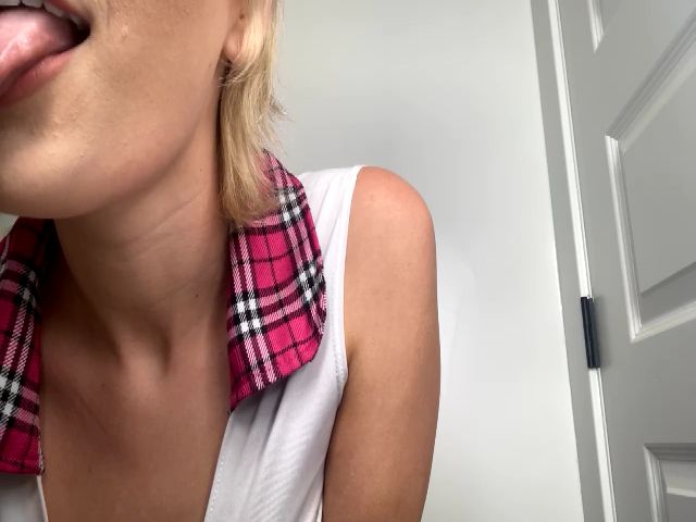 Live sex webcam photo for alliasonb #271127719