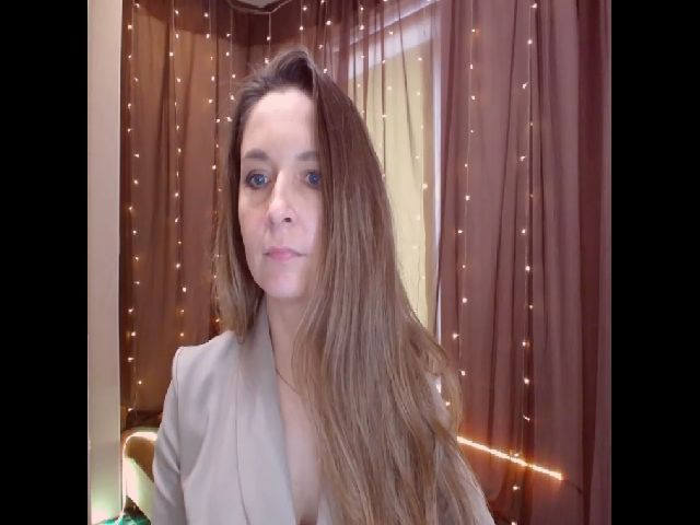 Live sex webcam photo for MilliKristal #271130896