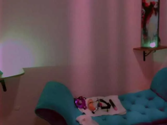 Live sex webcam photo for KENYAN21 #271137141