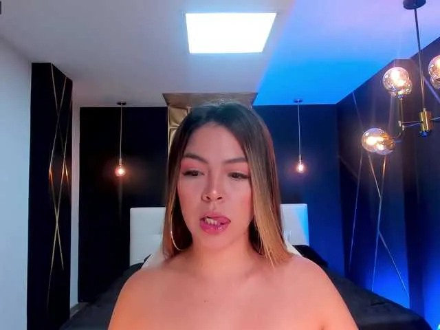 Live sex webcam photo for TammyWhite #271148670