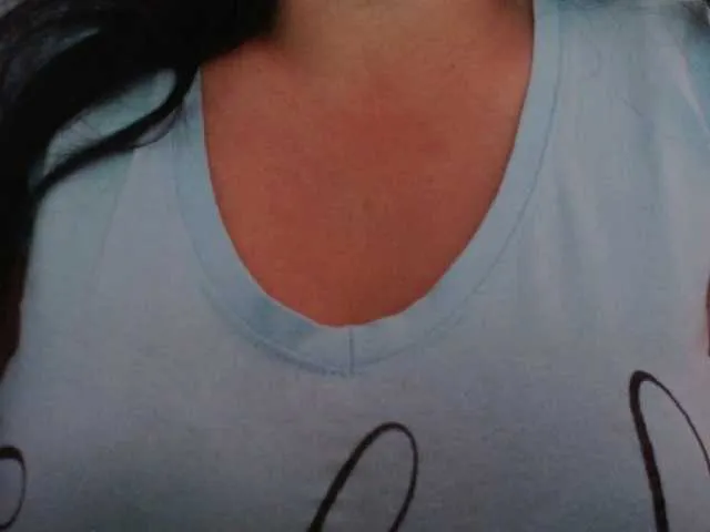 Live sex webcam photo for luzzyhot #271153969