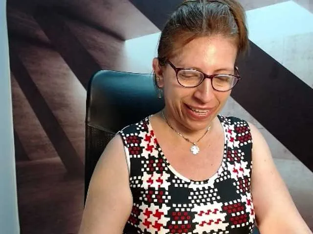 Live sex webcam photo for maturehot-1 #271141255