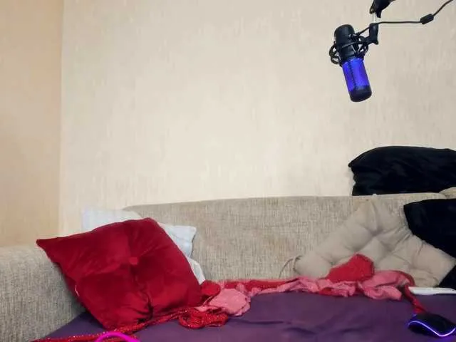 Live sex webcam photo for enchantressss #271148326