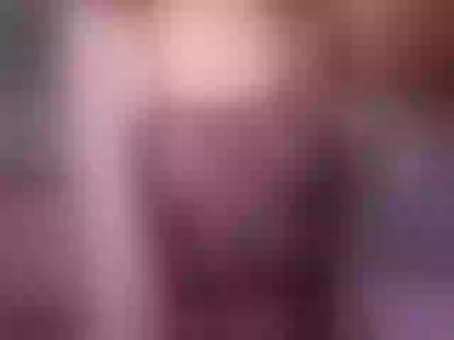Live sex webcam photo for JuicyyAngel #271152415