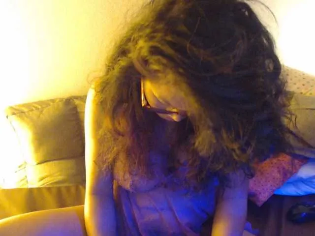 Live sex webcam photo for Kinnaree #271148732