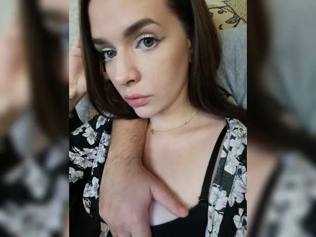 Live sex webcam photo for HellMor #271152437