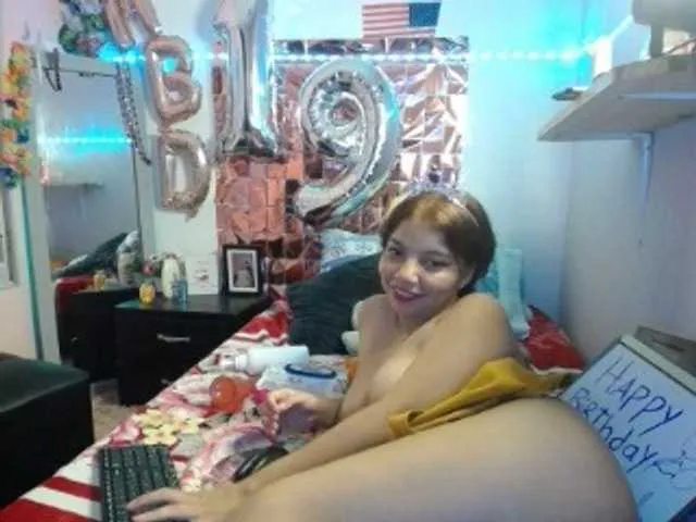 Live sex webcam photo for coraline07 #271141768