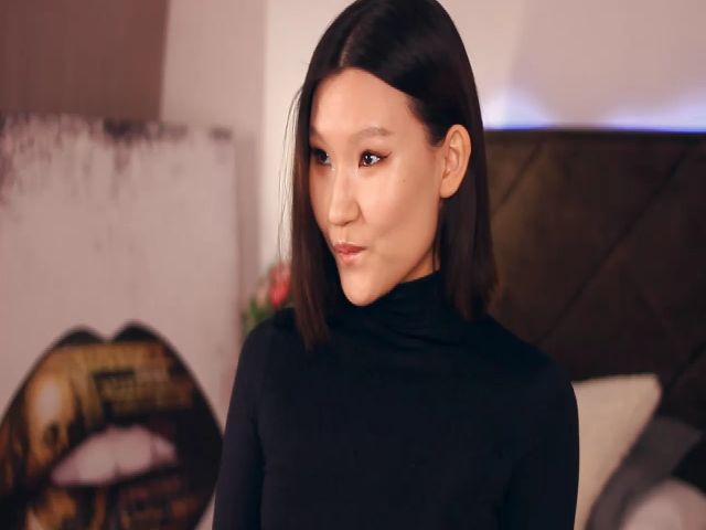 Live sex webcam photo for SashaBrie #271144438