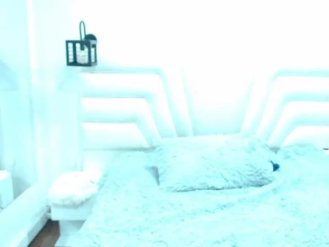 Live sex webcam photo for Brenda-star #271149147