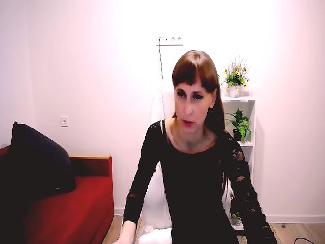 Live sex webcam photo for Viktoria_Vi #271156845