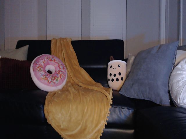 Live sex webcam photo for AudryLikes #271140528