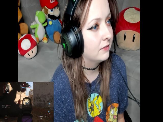 Live sex webcam photo for PrincessBluu #271142760