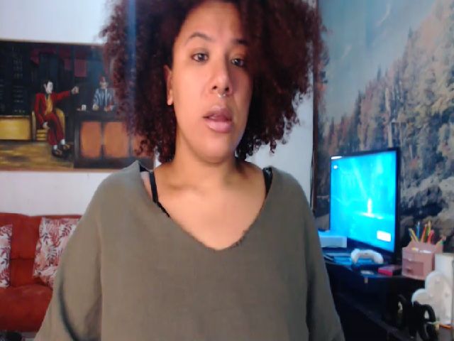 Live sex webcam photo for Mysticbae #271142020