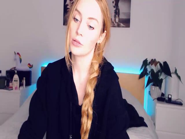 Live sex webcam photo for MagicMusa #271156887