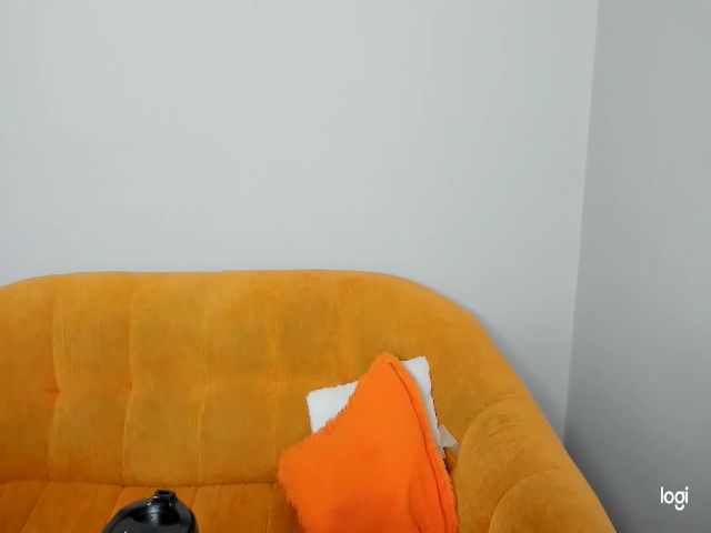 Live sex webcam photo for YourMissMasha #271146651
