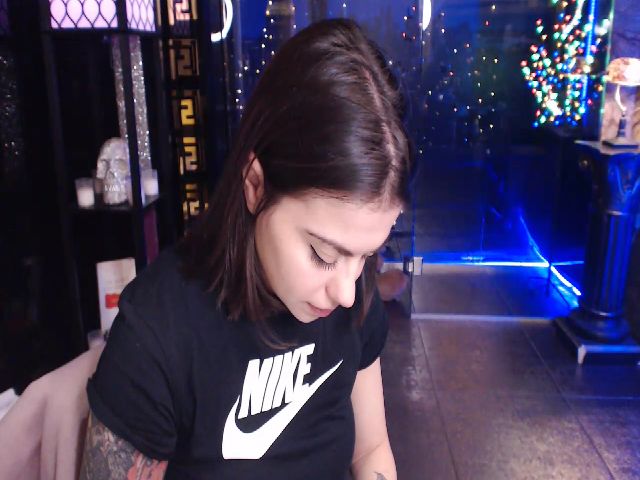 Live sex webcam photo for sunn_o #271146942