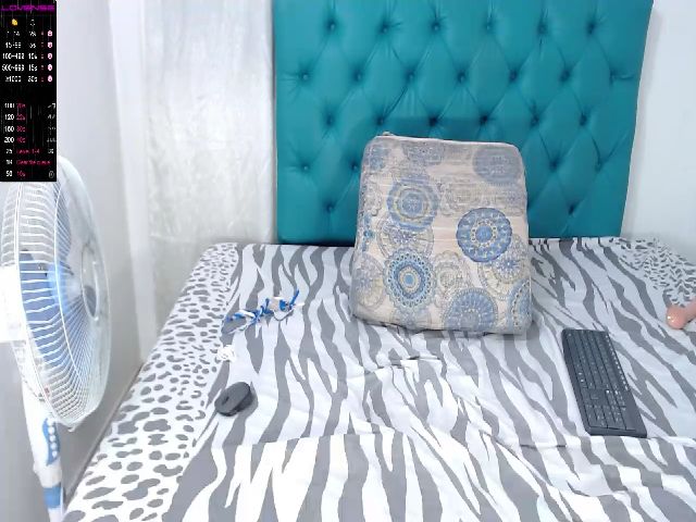 Live sex webcam photo for Maturegirls #271150876