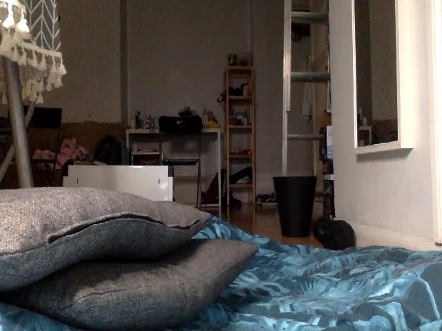 Live sex webcam photo for LeaVixx #271151604