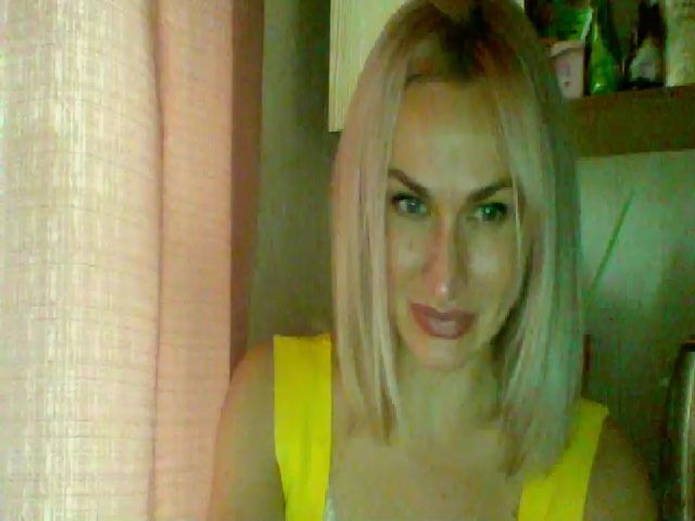 Live sex webcam photo for LadyAna189 #271146243