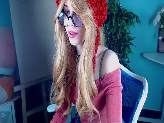 Live sex webcam photo for Shine_Eva #271145253