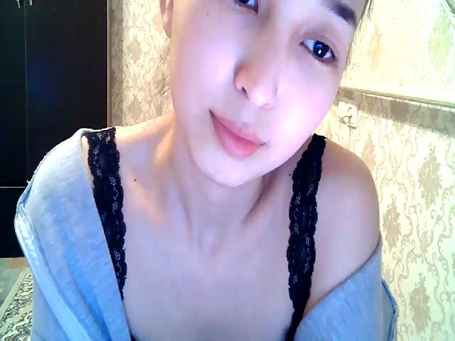 Live sex webcam photo for MissMolly____ #271142109