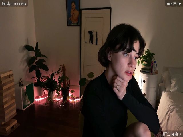 Live sex webcam photo for miatv #271146905