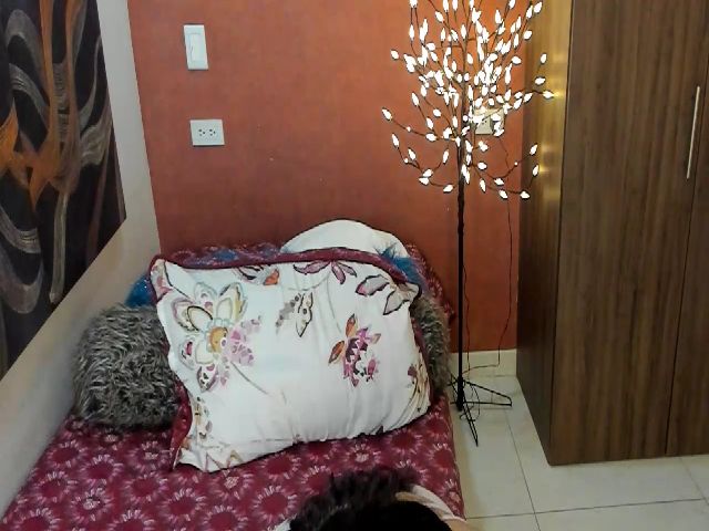 Live sex webcam photo for Forevermanu #271150585